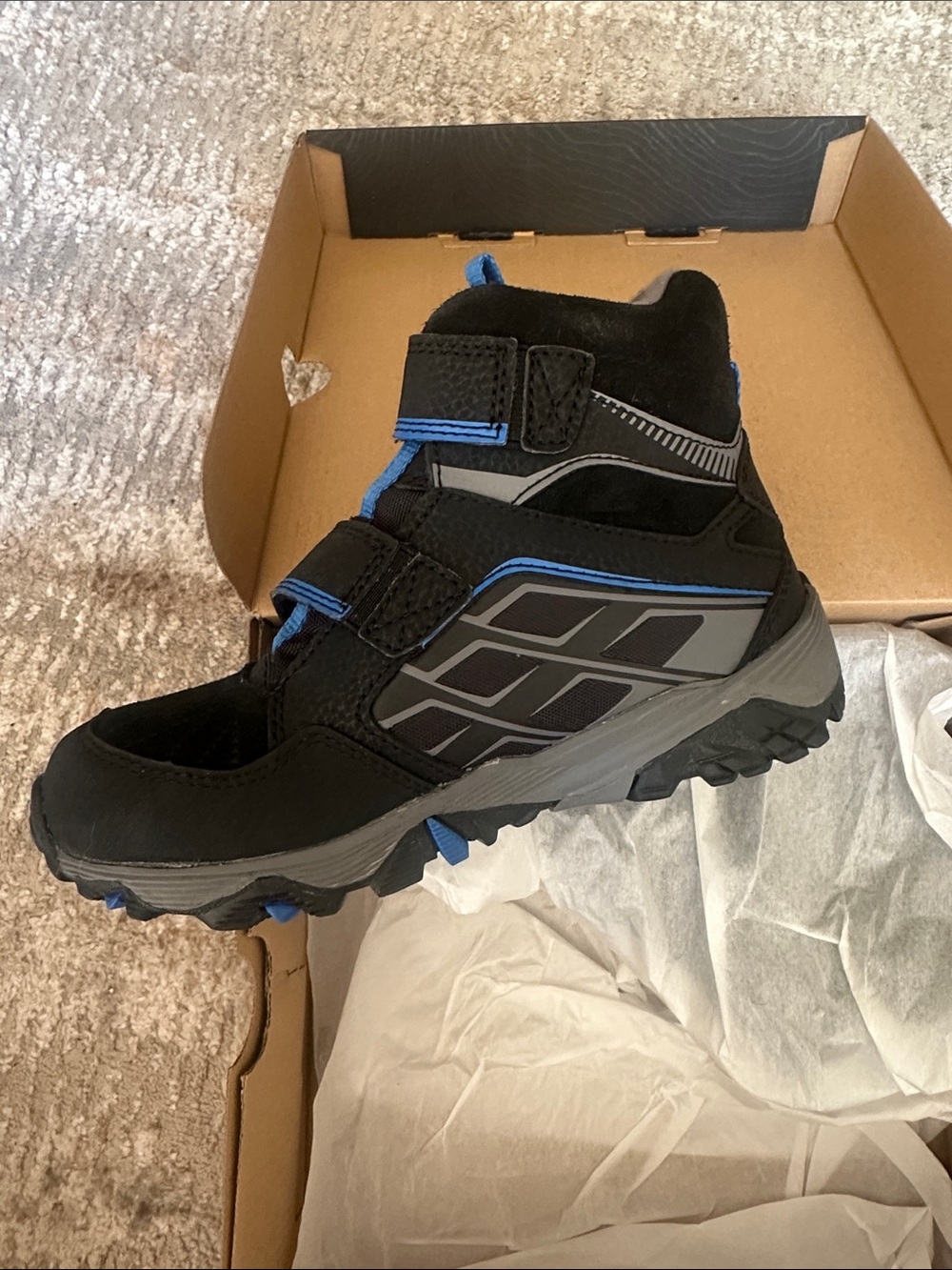 New In Box Merrell Boys Winter Boot - Picture 4 of 5